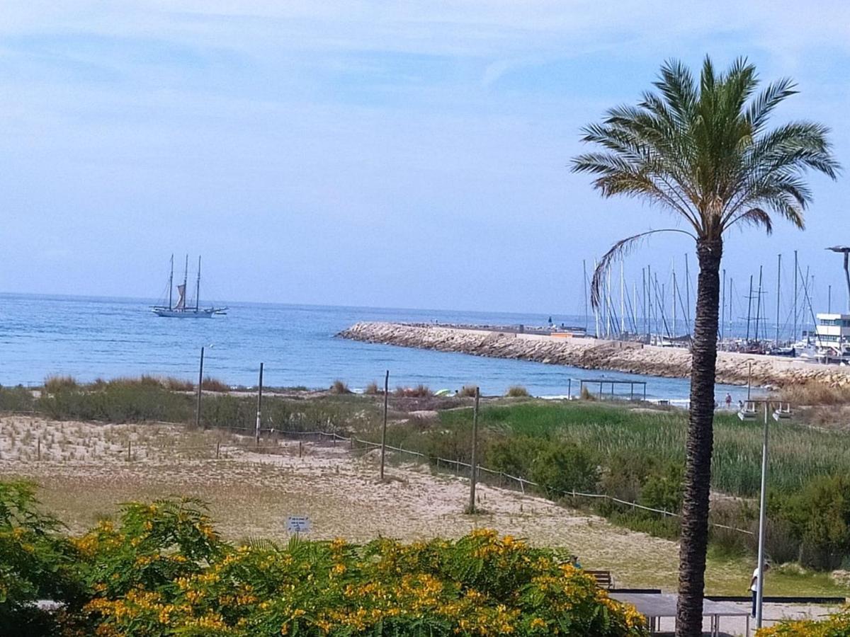 Espectaculares Vistas Al Mar En Segur De Calafell Apartment Luaran gambar
