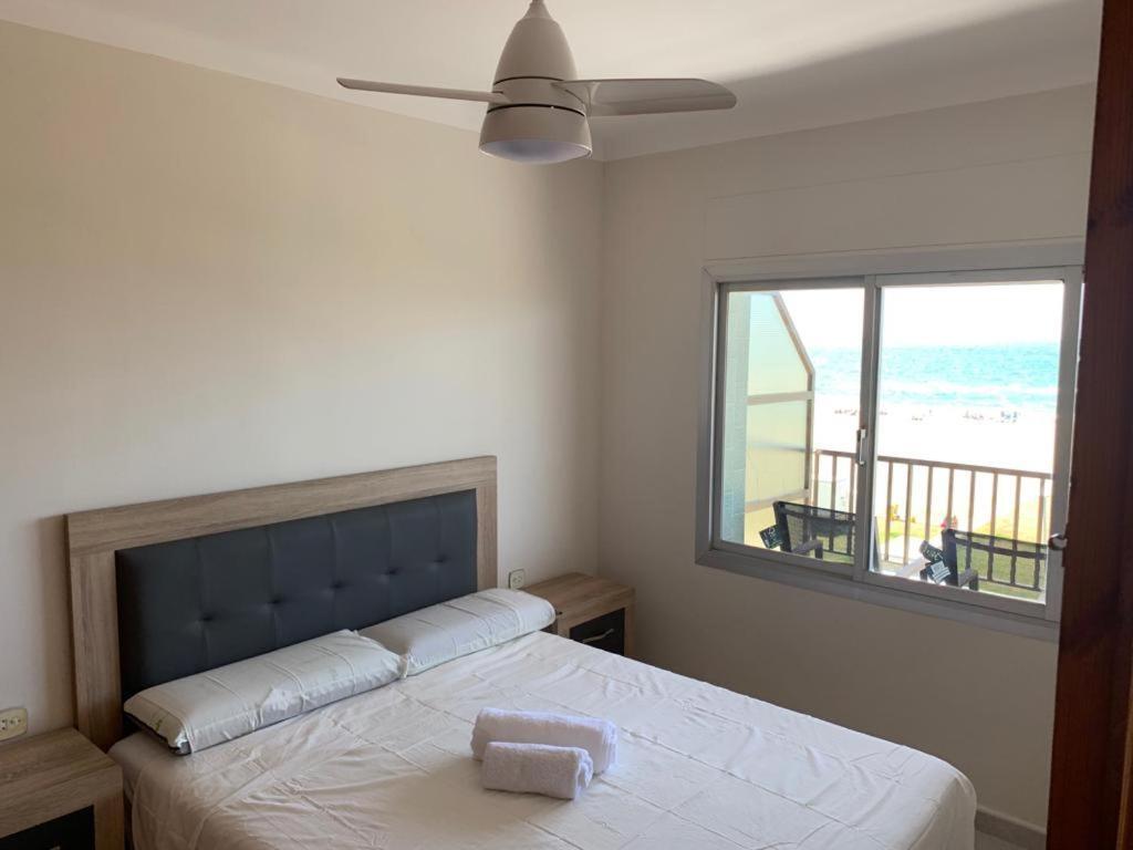 Espectaculares Vistas Al Mar En Segur De Calafell Apartment Luaran gambar